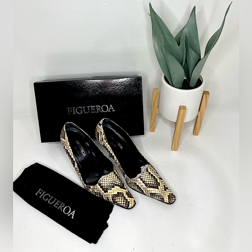 VINTAGE Figueroa Womens Shoes Snake Skin Heels